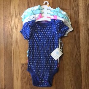 🦋💞 NWT girls 12m short sleeve onesies